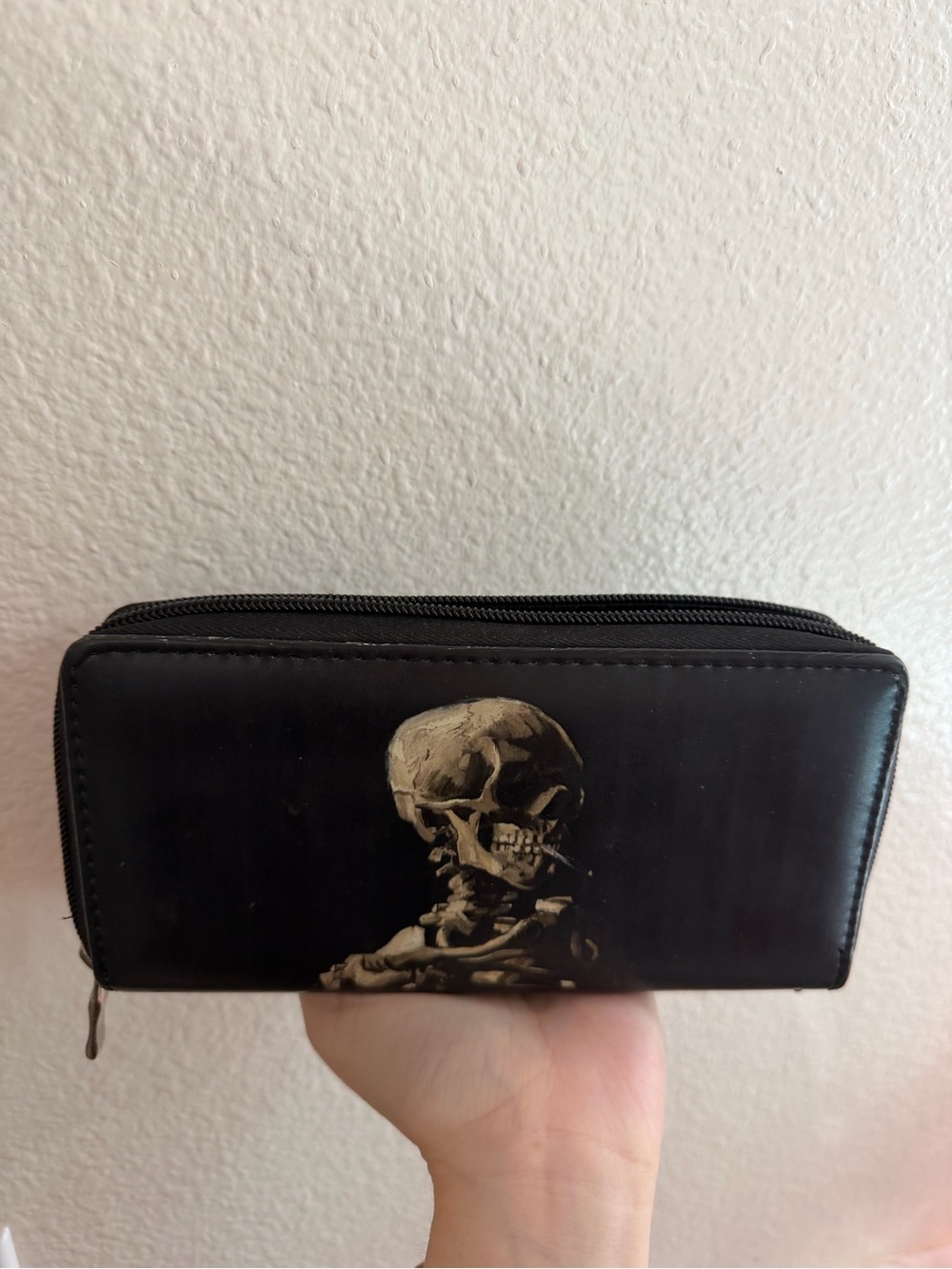 Skull painting wallet